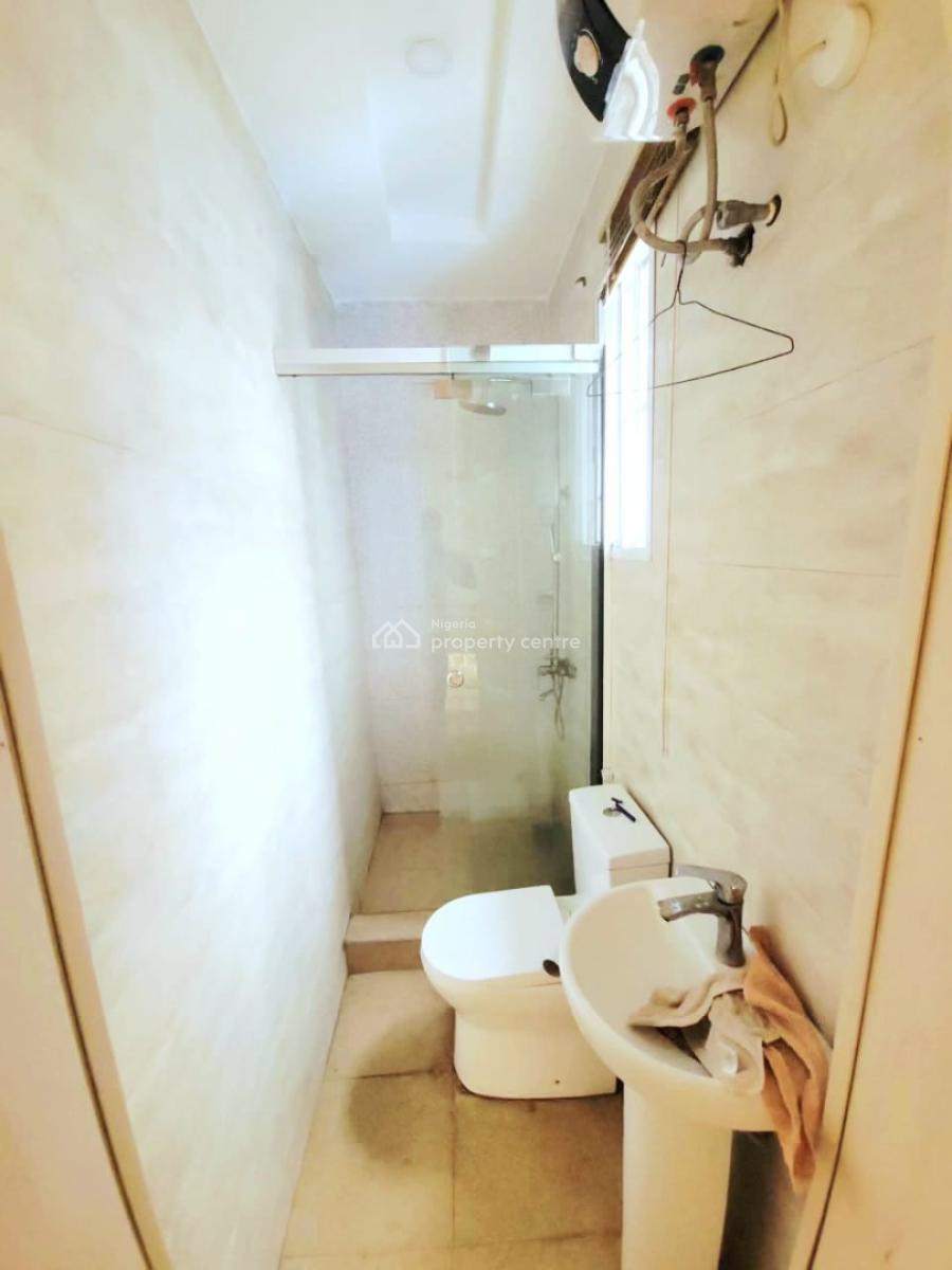 Spacious and Serviced 2-bedroom Maisonette, Lekki Phase 1, Lekki, Lagos, Terraced Duplex for Rent