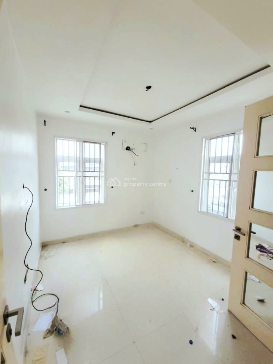 Spacious and Serviced 2-bedroom Maisonette, Lekki Phase 1, Lekki, Lagos, Terraced Duplex for Rent