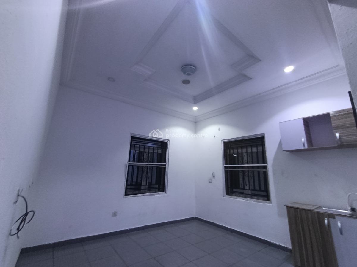 Studio Apartment with Personal Kitchen and Personal Prepaid Meter, Bera Estate Chevron Drive, Lekki, Lagos, Self Contain (single Rooms) for Rent