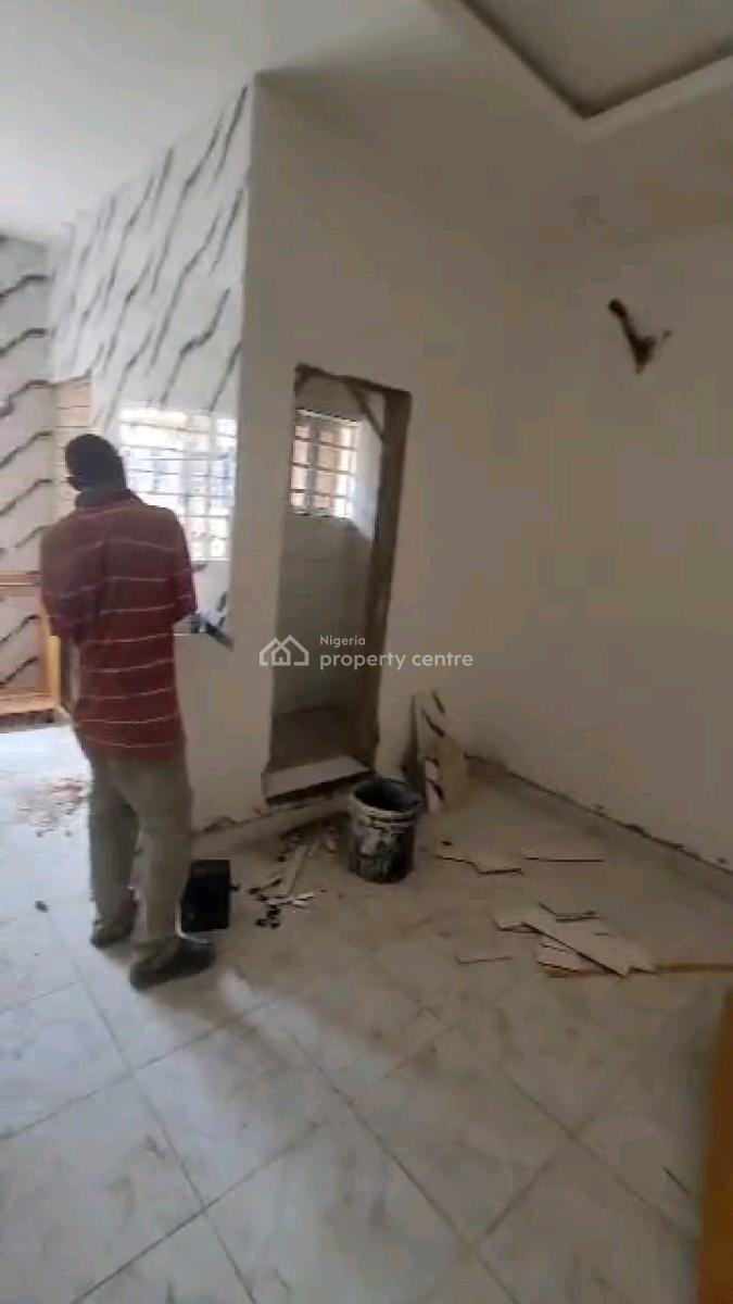 Standard and Spacious Room Self Contain, Onabola Street, Pedro, Gbagada, Lagos, Self Contain (single Rooms) for Rent