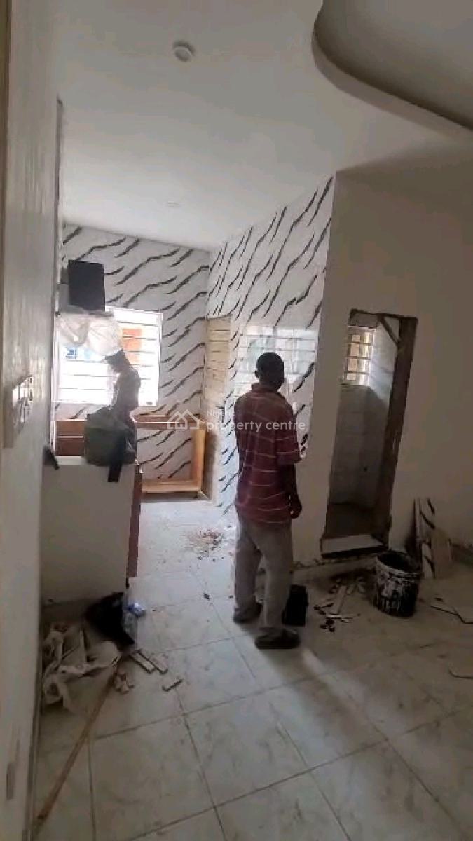 Standard and Spacious Room Self Contain, Onabola Street, Pedro, Gbagada, Lagos, Self Contain (single Rooms) for Rent