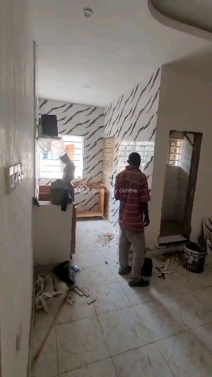 Standard and Spacious Room Self Contain, Onabola Street, Pedro, Gbagada, Lagos, Self Contain (single Rooms) for Rent