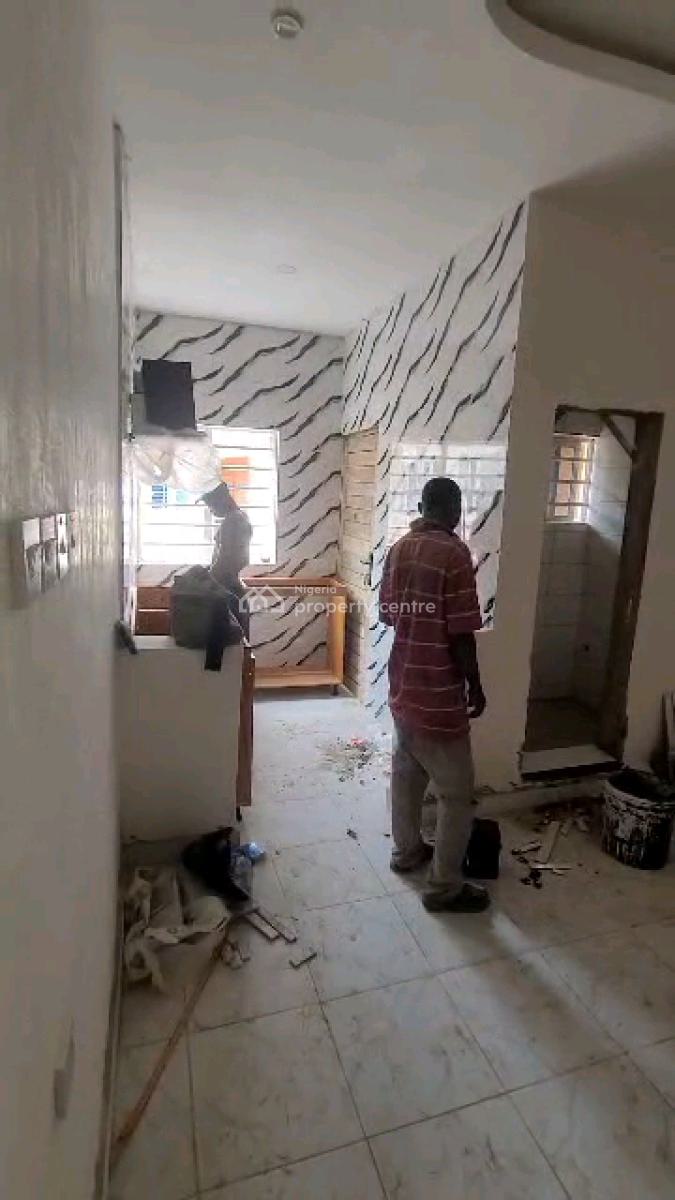 Standard and Spacious Room Self Contain, Onabola Street, Pedro, Gbagada, Lagos, Self Contain (single Rooms) for Rent