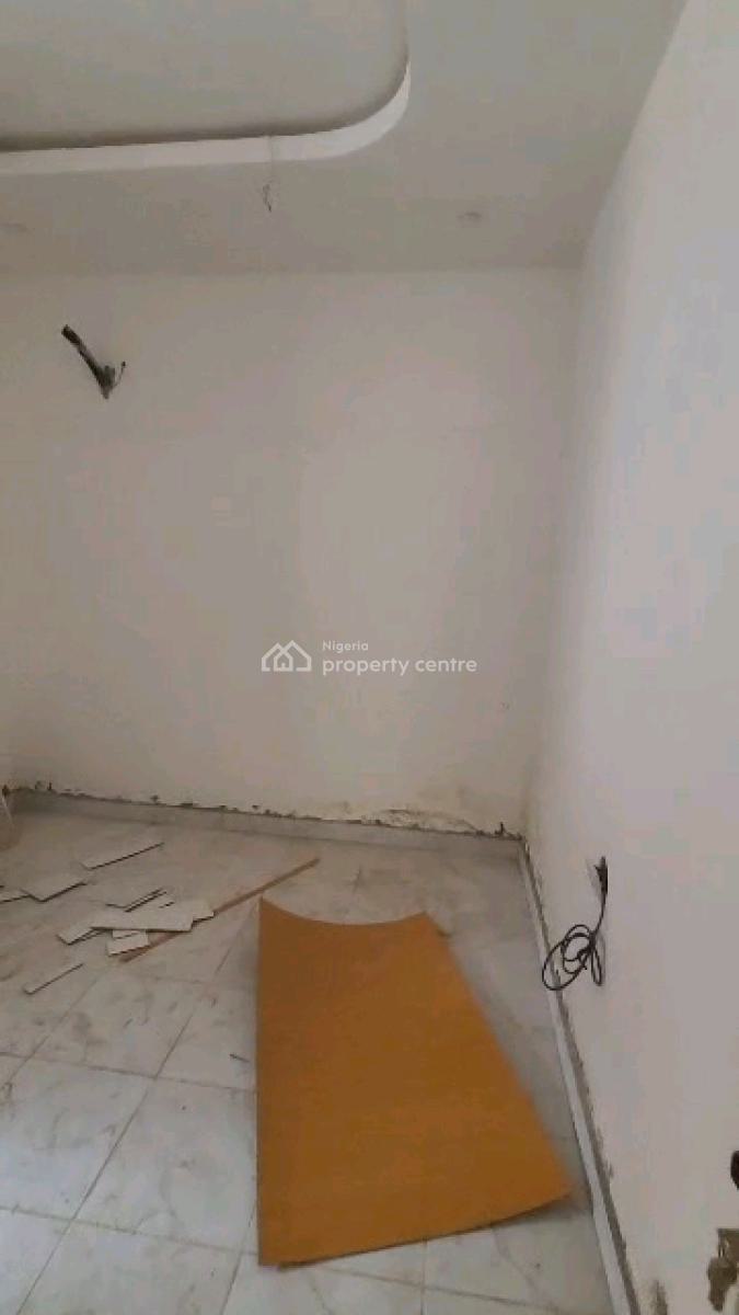 Standard and Spacious Room Self Contain, Onabola Street, Pedro, Gbagada, Lagos, Self Contain (single Rooms) for Rent