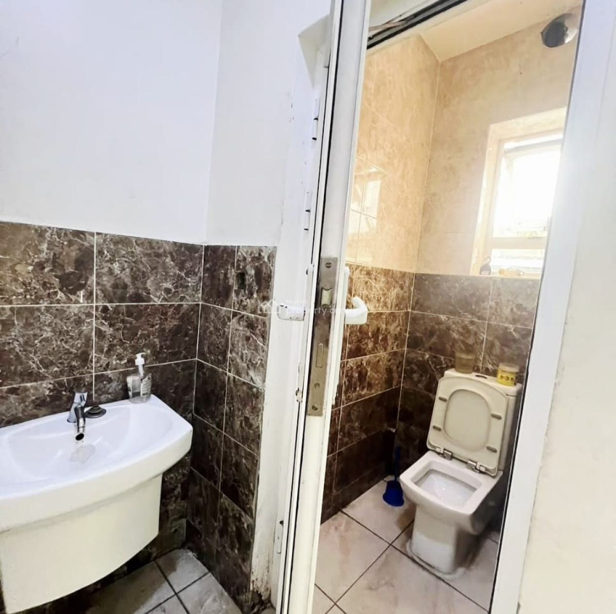 Spacious Commercial Shop Space, Lekki Phase 1, Lekki, Lagos, Shop for Rent