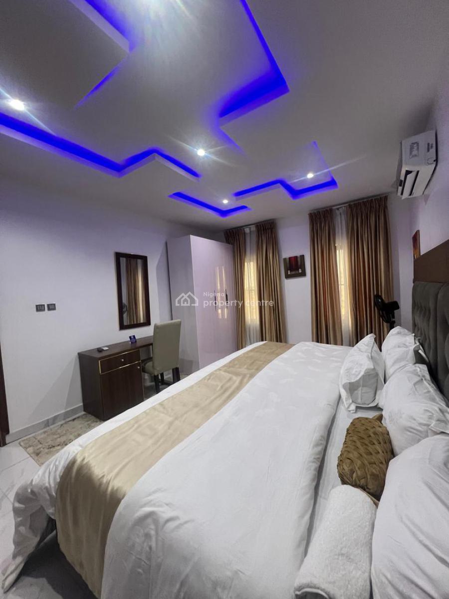 Furnished Apartment 3-bedroom Flat, Ikate, Lekki, Lagos, Flat / Apartment for Rent