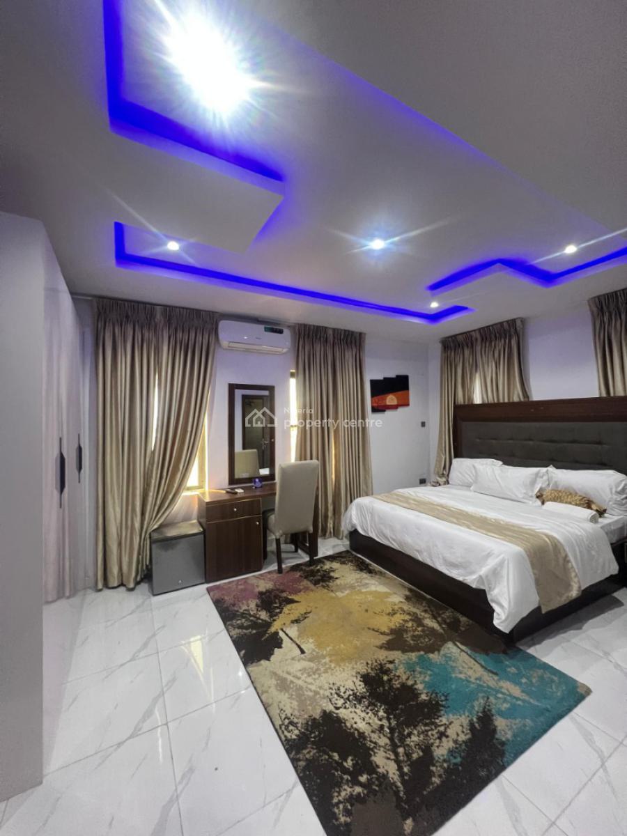 Furnished Apartment 3-bedroom Flat, Ikate, Lekki, Lagos, Flat / Apartment for Rent