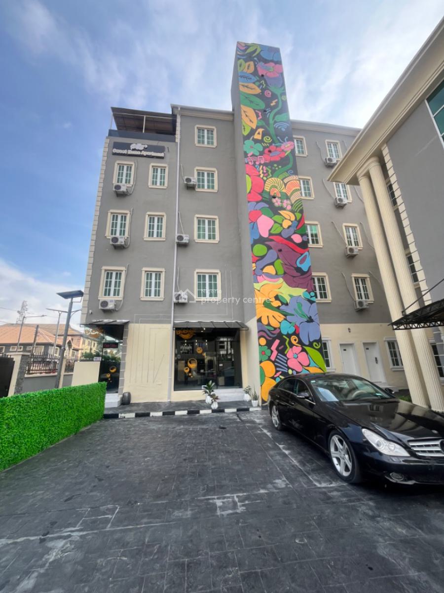 Stylish and Elegant 1 Bedroom Apartment, Canal West Estate, Osapa, Lekki, Lagos, Mini Flat (room and Parlour) Short Let