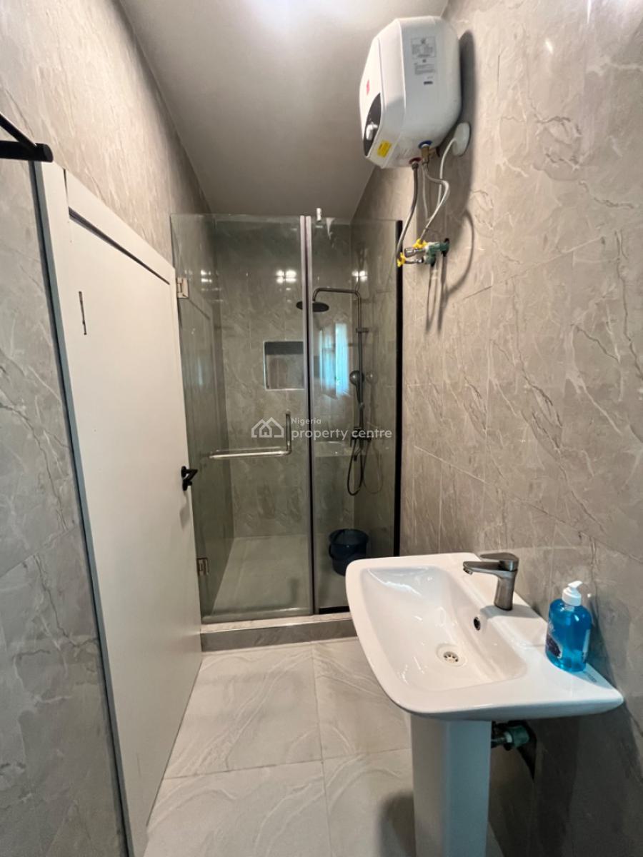 Stylish and Elegant 1 Bedroom Apartment, Canal West Estate, Osapa, Lekki, Lagos, Mini Flat (room and Parlour) Short Let