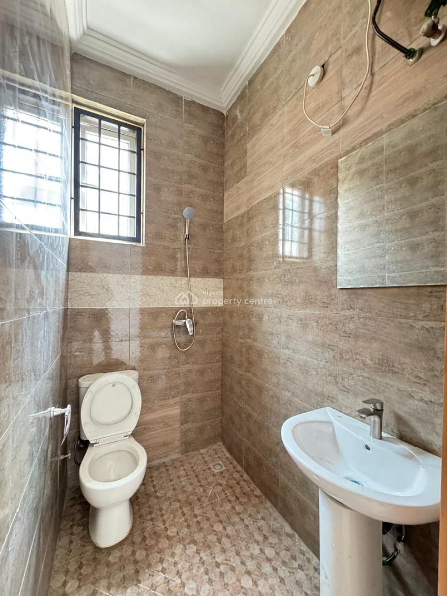 Well Built 3 Bedroom Apartment, Agungi, Lekki, Lagos, Flat / Apartment for Sale