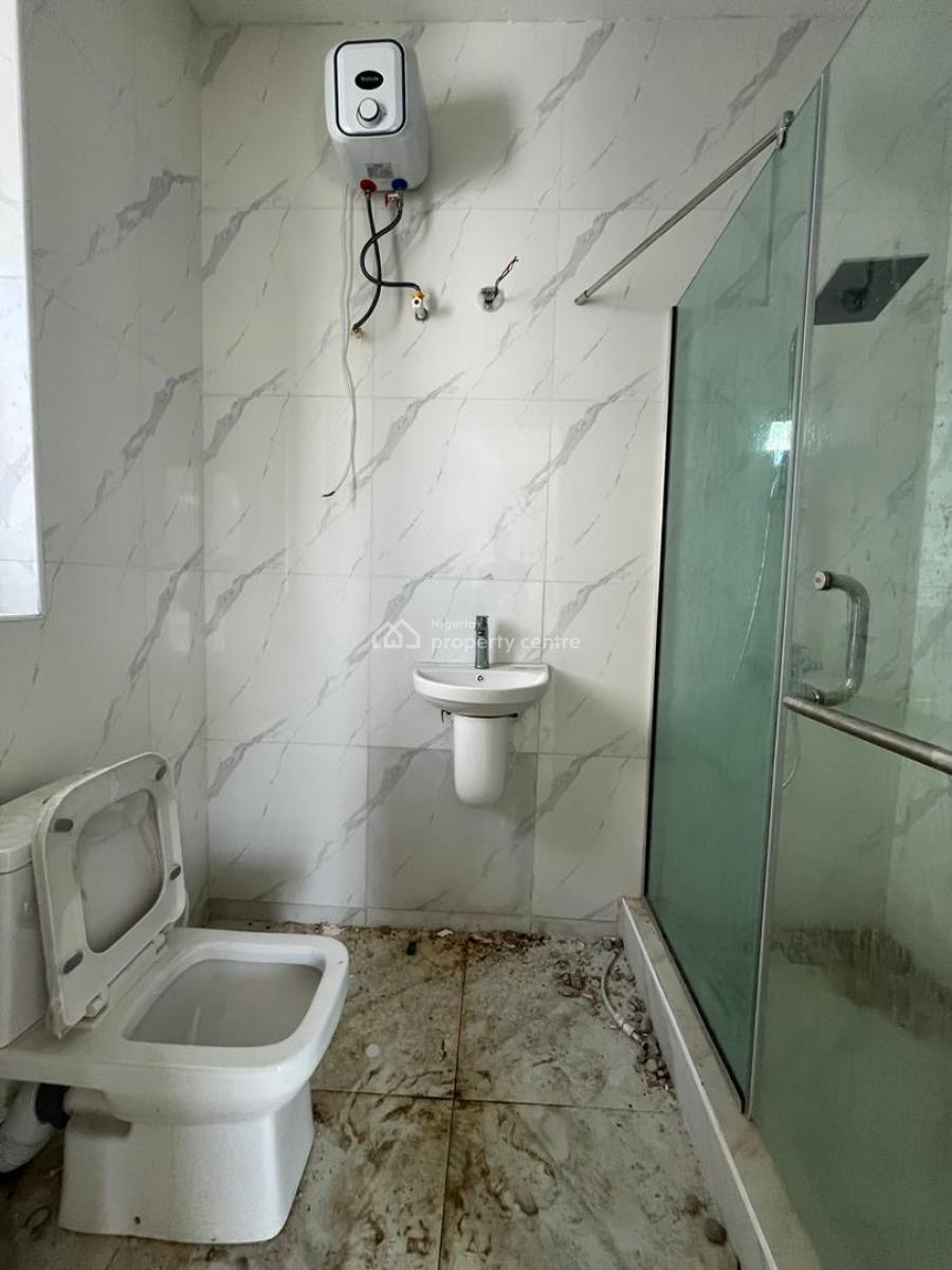 2 Bedroom Apartment, Chevron, Lekki, Lagos, Block of Flats for Sale