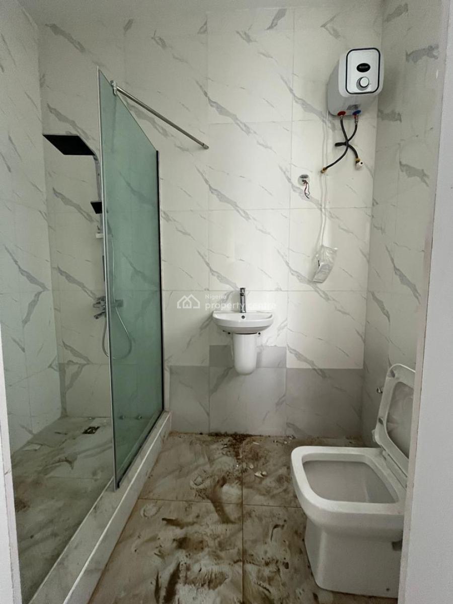 2 Bedroom Apartment, Chevron, Lekki, Lagos, Block of Flats for Sale