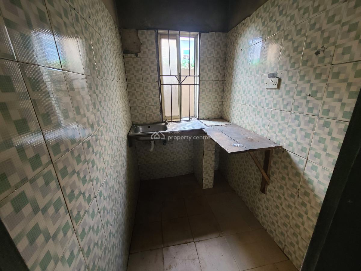 Mini Flat, Makoko, Yaba, Lagos, Mini Flat (room and Parlour) for Rent