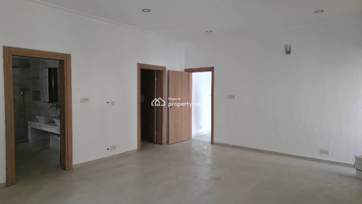 Self Compound 4 Bedrooms Semi Detached Duplex, Off Admiralty Way, Lekki Phase 1, Lekki, Lagos, Semi-detached Duplex for Rent