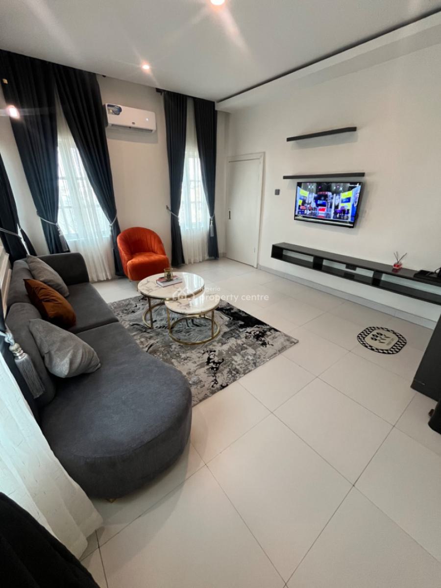 Luxury and Comfortable 1 Bedroom Apartment, Canal West Estate, Osapa, Lekki, Lagos, Mini Flat (room and Parlour) Short Let