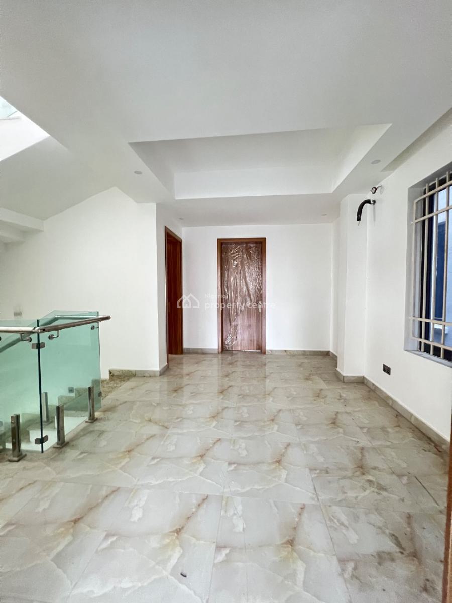 Spacious Five Bedrooms Detached Duplex with Bq, Lekki Phase 1, Lekki, Lagos, Detached Duplex for Sale