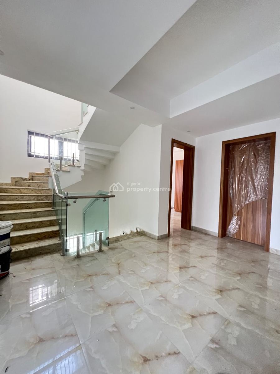 Spacious Five Bedrooms Detached Duplex with Bq, Lekki Phase 1, Lekki, Lagos, Detached Duplex for Sale