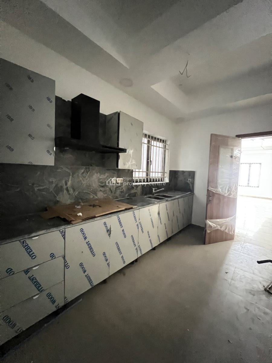 Spacious Five Bedrooms Detached Duplex with Bq, Lekki Phase 1, Lekki, Lagos, Detached Duplex for Sale