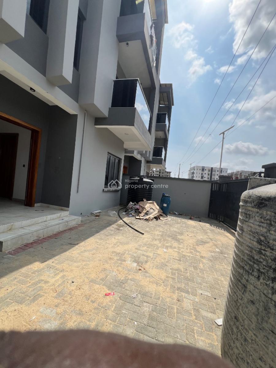 Spacious Five Bedrooms Detached Duplex with Bq, Lekki Phase 1, Lekki, Lagos, Detached Duplex for Sale