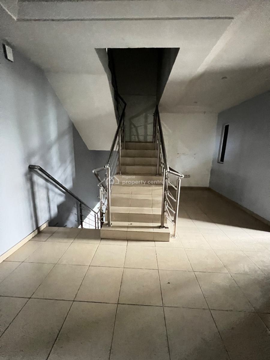 Spacious 4 Bedroom Terrace Duplex with Bq, Chevron Drive, Lekki Phase 1, Lekki, Lagos, Terraced Duplex for Rent