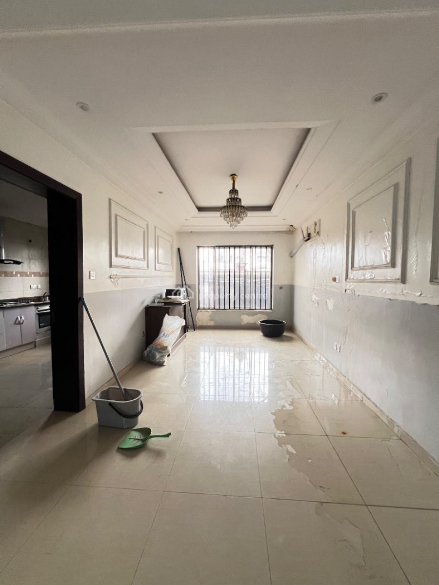 Spacious 4 Bedroom Terrace Duplex with Bq, Chevron Drive, Lekki Phase 1, Lekki, Lagos, Terraced Duplex for Rent