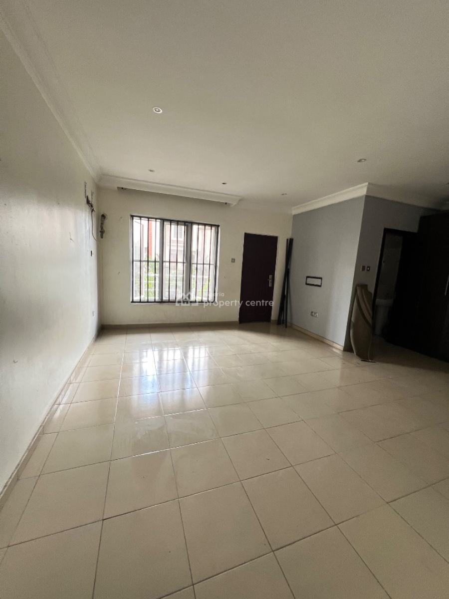 Spacious 4 Bedroom Terrace Duplex with Bq, Chevron Drive, Lekki Phase 1, Lekki, Lagos, Terraced Duplex for Rent
