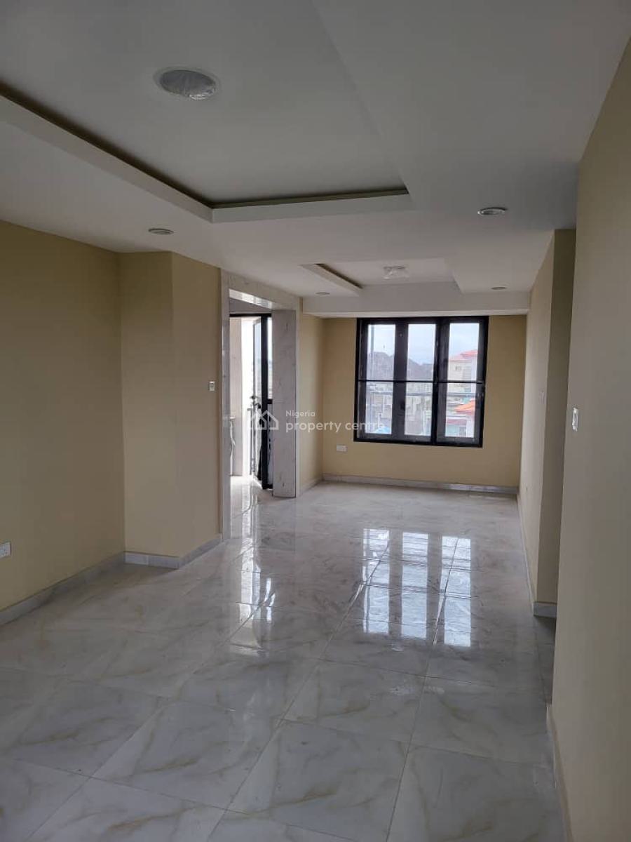 a Standard 2 Bedroom Apartment, Mobil Road Ilaje Ajah, Lekki, Lagos, Flat / Apartment for Rent
