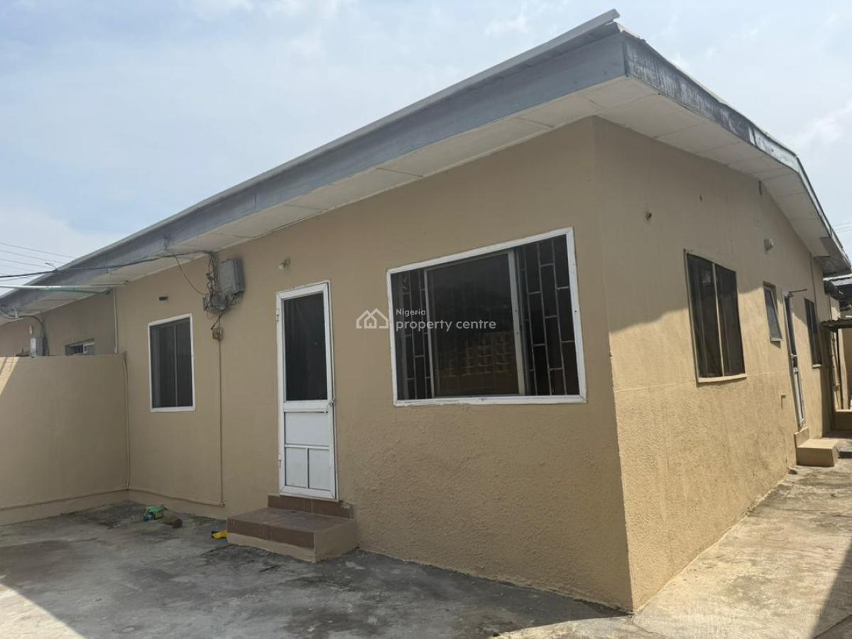3 Bedroom Bungalow., Block G House 5b, Frank Kokori Road, Abraham Adesanya Estate, Ajah, Lagos, Detached Bungalow for Rent