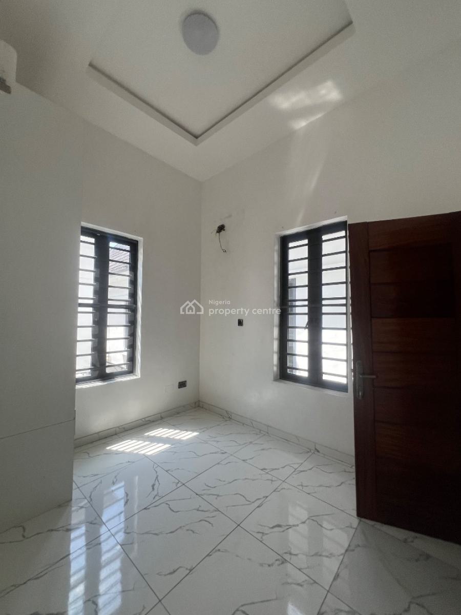 Four Bedrooms Semi Detached Duplex with Bq, Osapa, Lekki Phase 1, Lekki, Lagos, Semi-detached Duplex for Rent