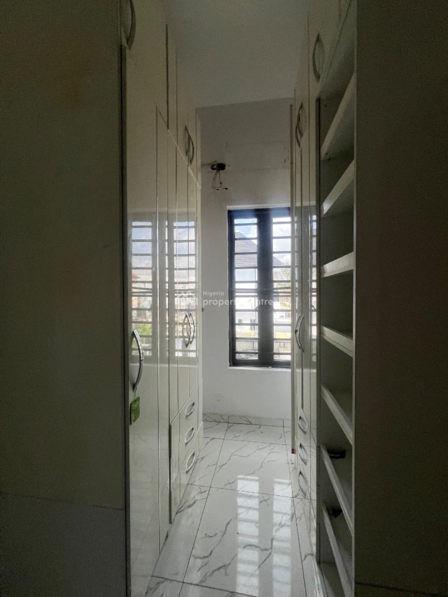 Four Bedrooms Semi Detached Duplex with Bq, Osapa, Lekki Phase 1, Lekki, Lagos, Semi-detached Duplex for Rent