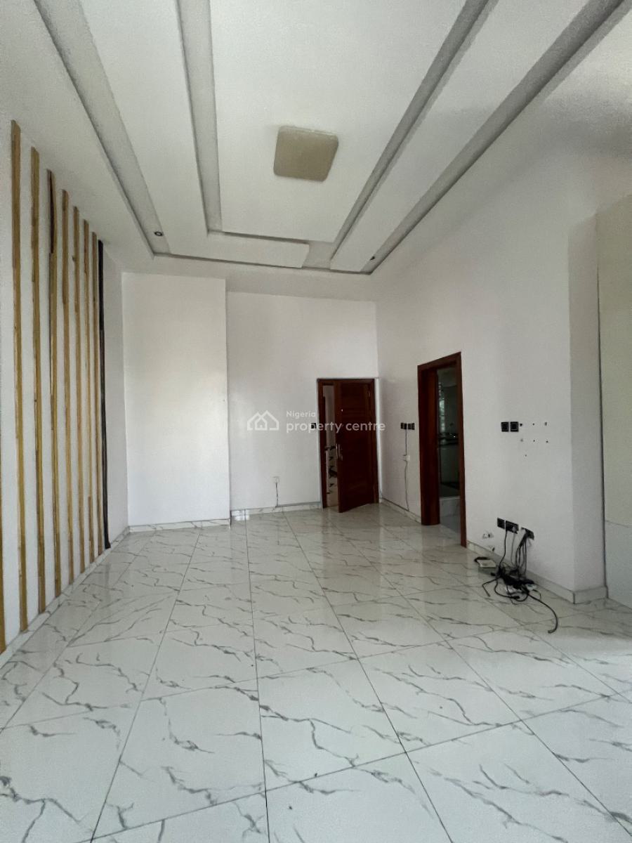 Four Bedrooms Semi Detached Duplex with Bq, Osapa, Lekki Phase 1, Lekki, Lagos, Semi-detached Duplex for Rent