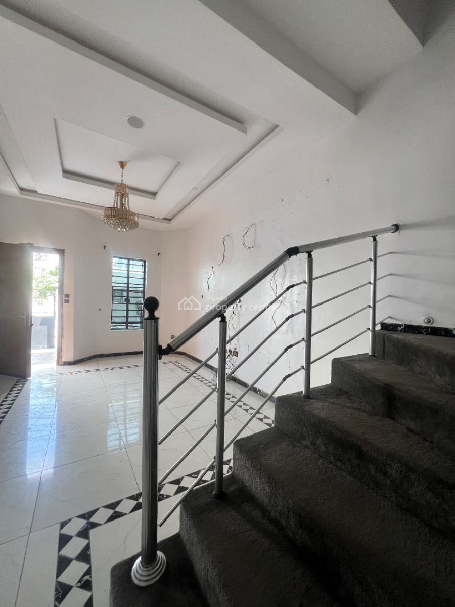 Four Bedrooms Semi Detached Duplex with Bq, Osapa, Lekki Phase 1, Lekki, Lagos, Semi-detached Duplex for Rent