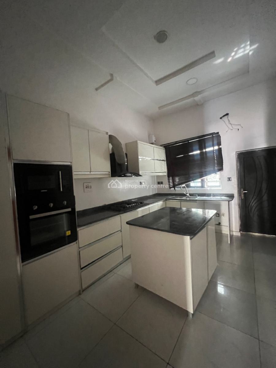 Four Bedrooms Semi Detached Duplex with Bq, Osapa, Lekki Phase 1, Lekki, Lagos, Semi-detached Duplex for Rent