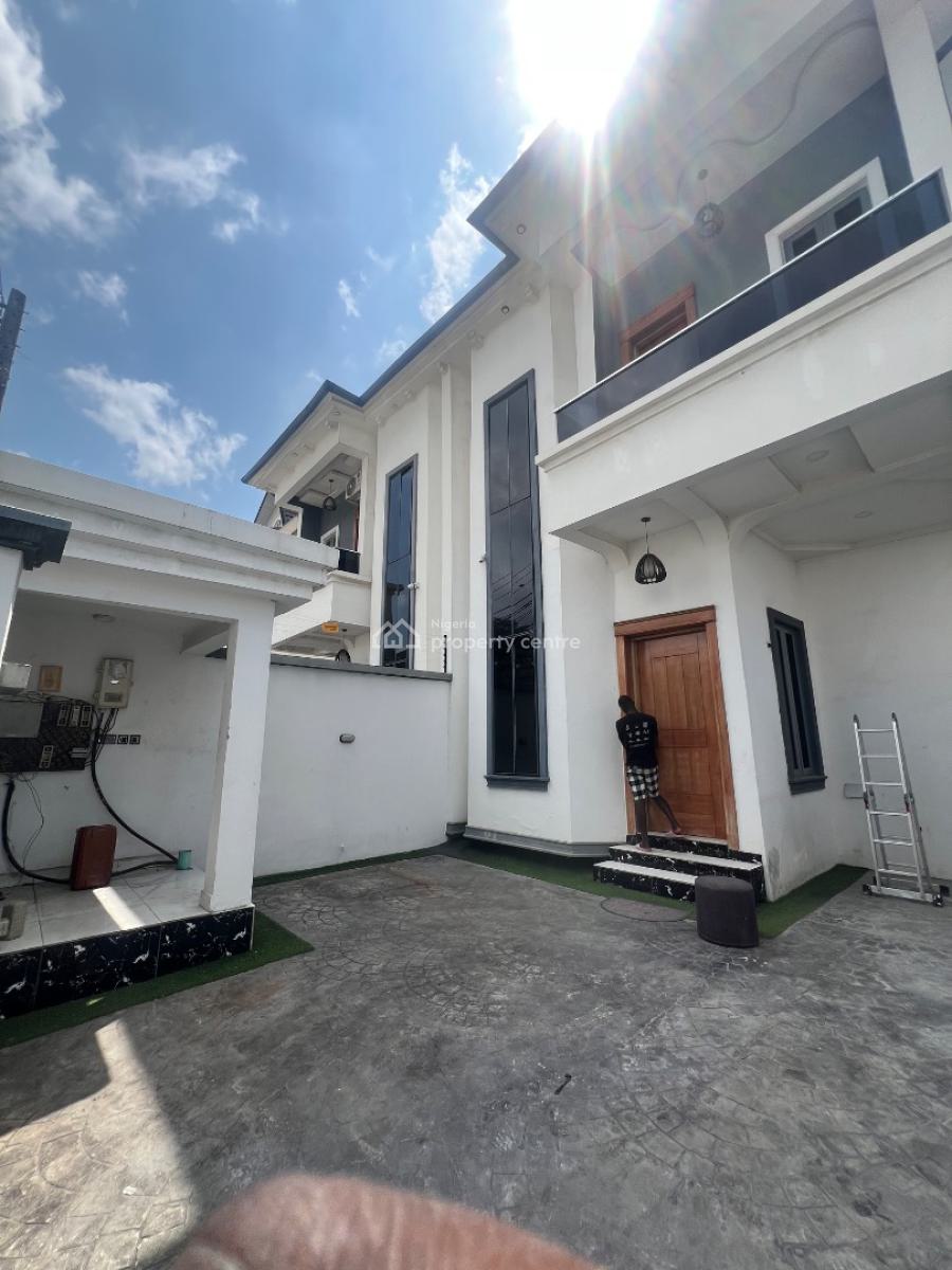 Four Bedrooms Semi Detached Duplex with Bq, Osapa, Lekki Phase 1, Lekki, Lagos, Semi-detached Duplex for Rent