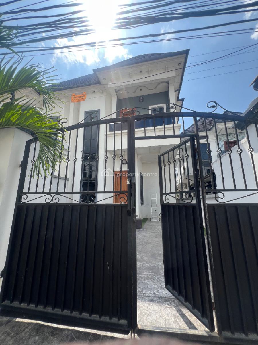 Four Bedrooms Semi Detached Duplex with Bq, Osapa, Lekki Phase 1, Lekki, Lagos, Semi-detached Duplex for Rent