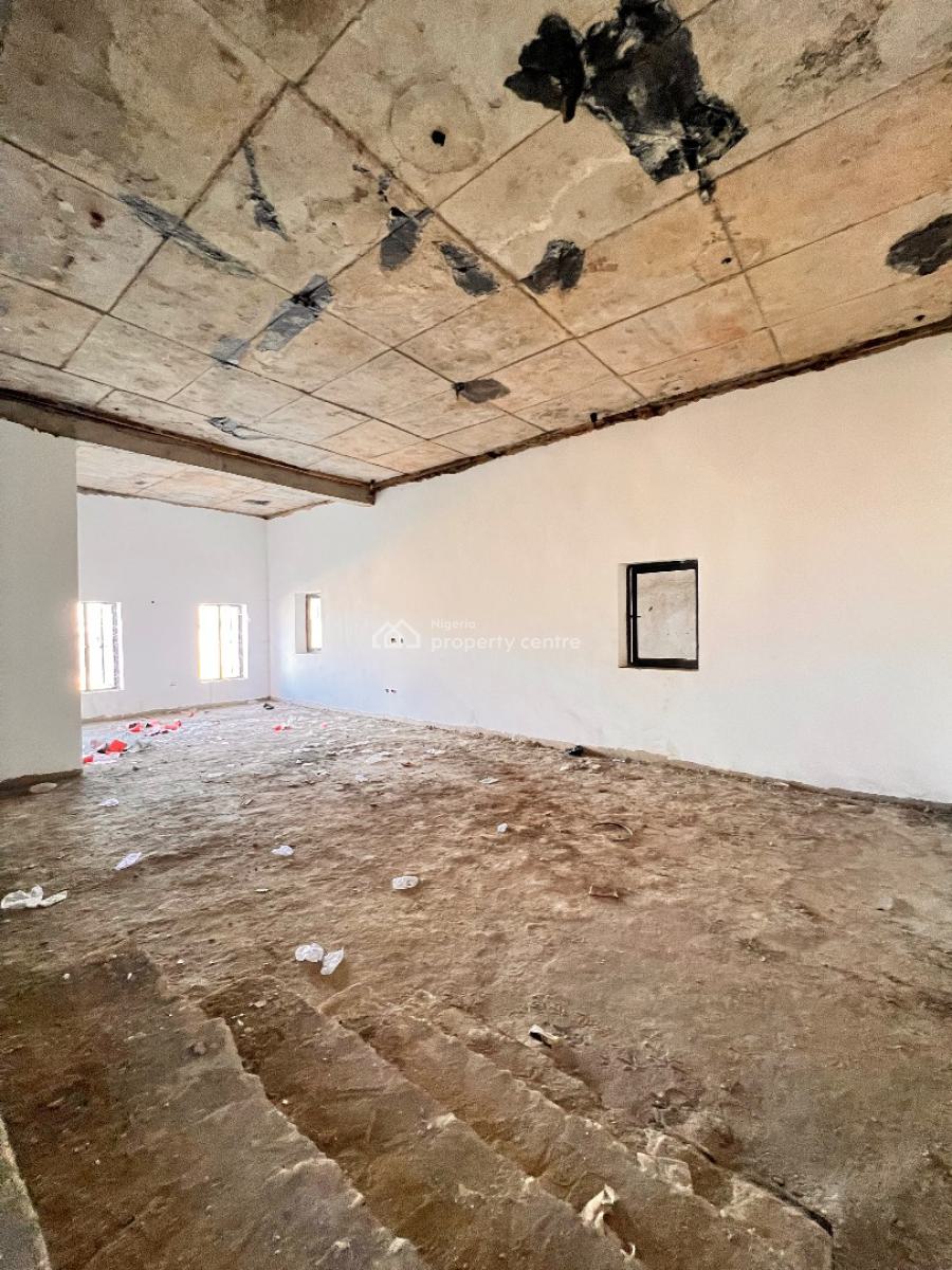 Spacious 3 Bedroom with Bq, By Shafa Filling Station, Lugbe District, Abuja, Terraced Duplex for Sale