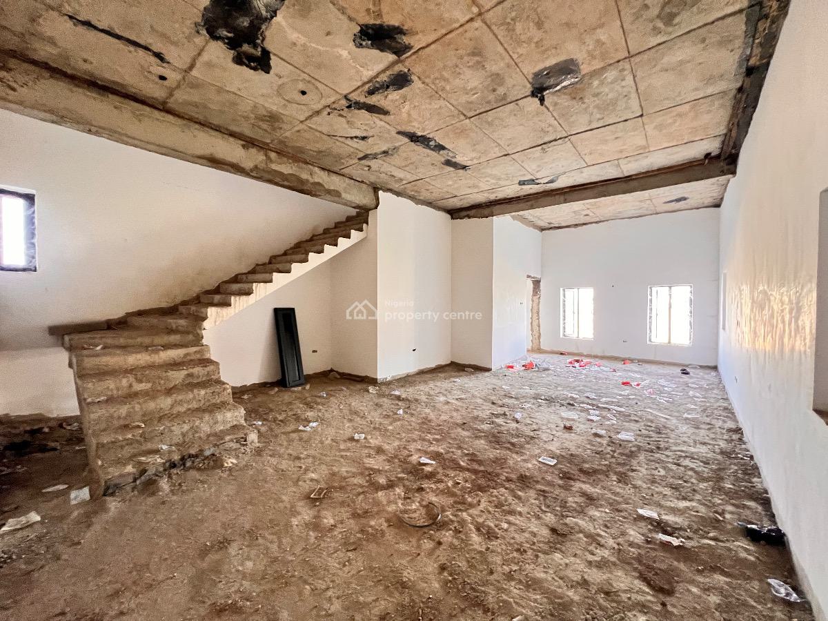 Spacious 3 Bedroom with Bq, By Shafa Filling Station, Lugbe District, Abuja, Terraced Duplex for Sale