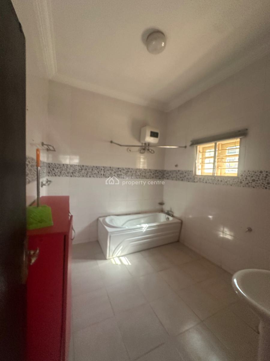 Excellent Spacious 3 Bedroom Bungalow, Lokogoma District, Abuja, Detached Bungalow for Rent