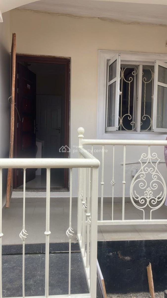 Luxury 3 Bedroom Apartment, Gra Phase 1, Magodo, Lagos, Flat / Apartment for Rent