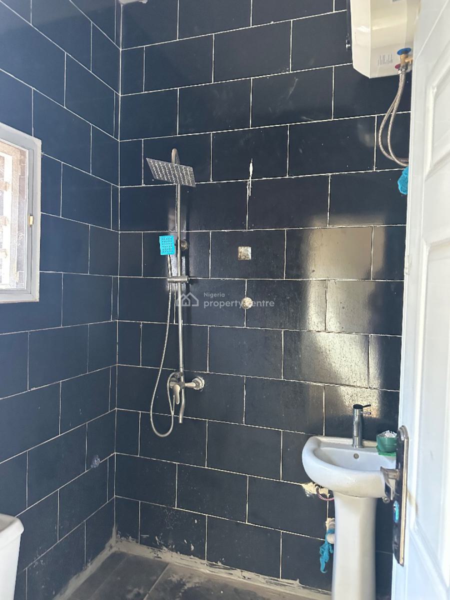 Excellent Spacious 3 Bedroom Apartment, Ipent, Lokogoma District, Abuja, House for Rent