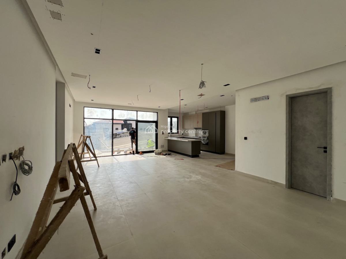 Luxury 2 Bedroom Apartment, Off Admiralty Way, Lekki Phase 1, Lekki, Lagos, Flat / Apartment for Sale