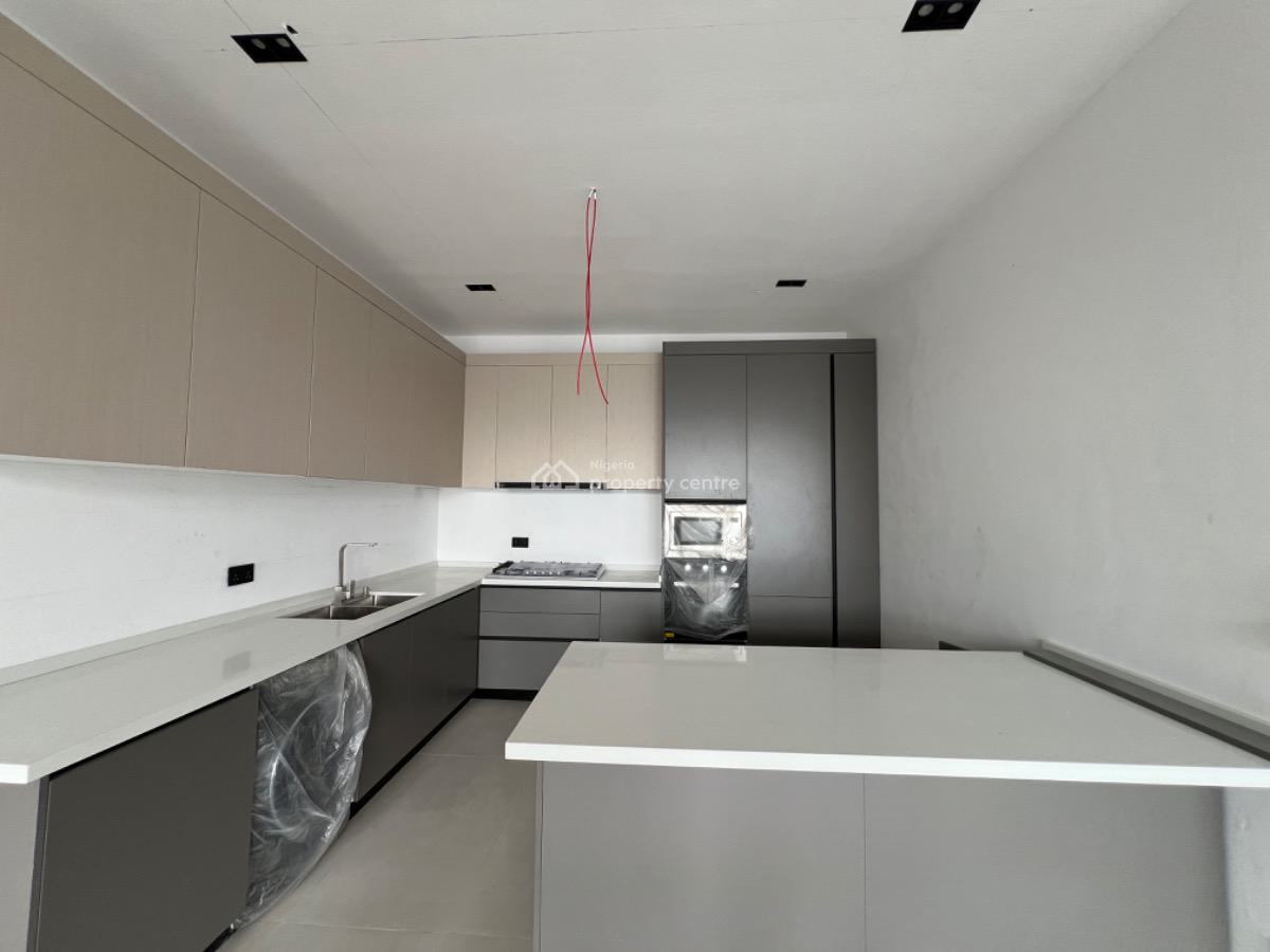 Luxury 2 Bedroom Apartment, Off Admiralty Way, Lekki Phase 1, Lekki, Lagos, Flat / Apartment for Sale