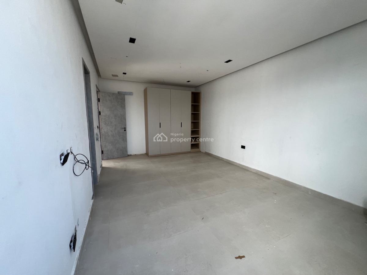 Luxury 2 Bedroom Apartment, Off Admiralty Way, Lekki Phase 1, Lekki, Lagos, Flat / Apartment for Sale
