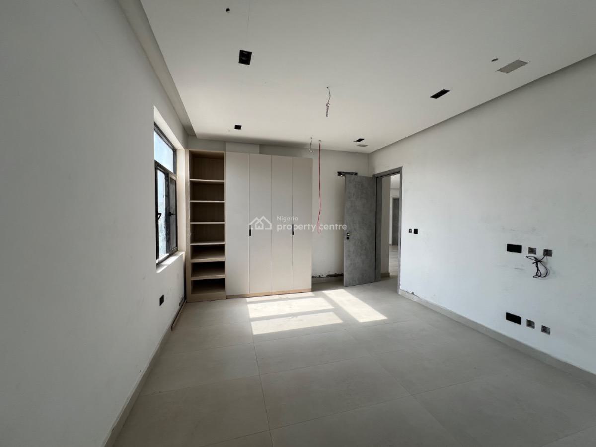 Luxury 2 Bedroom Apartment, Off Admiralty Way, Lekki Phase 1, Lekki, Lagos, Flat / Apartment for Sale