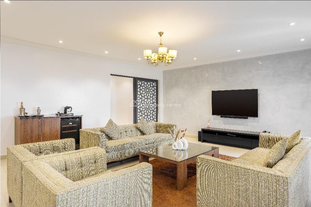 Luxury 3bedroom Apartment with Swimming Pool and Gym, Vi, Victoria Island (vi), Lagos, House Short Let