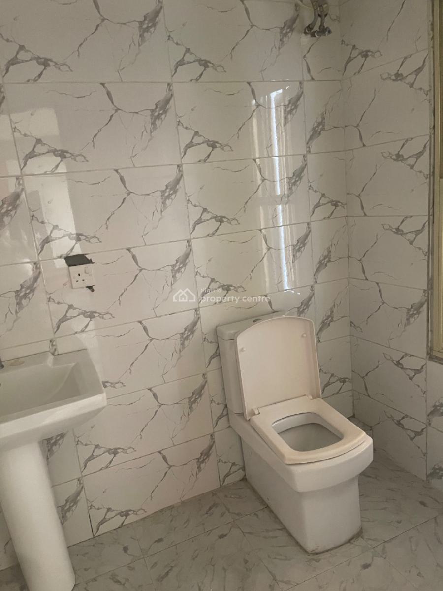 Vacant 3 Bedroom Apartment on First Floor, Osapa, Lekki, Lagos, Flat / Apartment for Sale