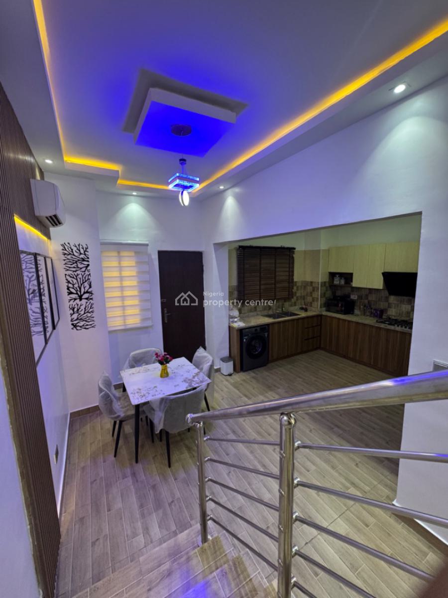 2 Bedroom Flat, Adebisi Ladejobi, Lekki Phase 1, Lekki, Lagos, Flat / Apartment for Sale