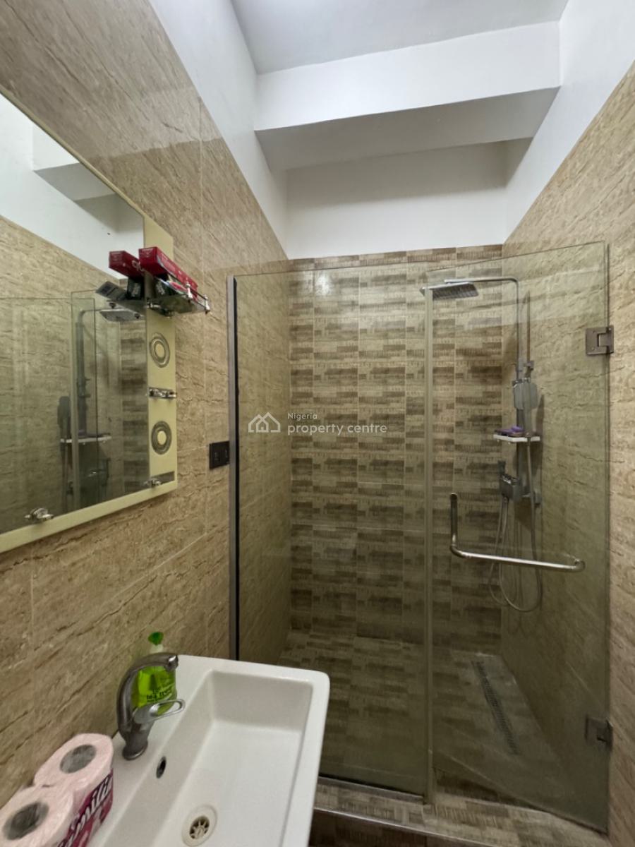 2 Bedroom Flat, Adebisi Ladejobi, Lekki Phase 1, Lekki, Lagos, Flat / Apartment for Sale