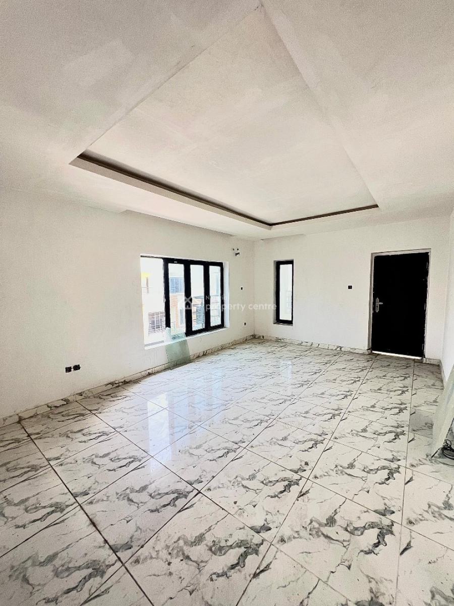 Luxury & Very Spacious 3 Bedroom Penthouse with Elevator, Lekki Phase 1, Lekki, Lagos, House for Rent