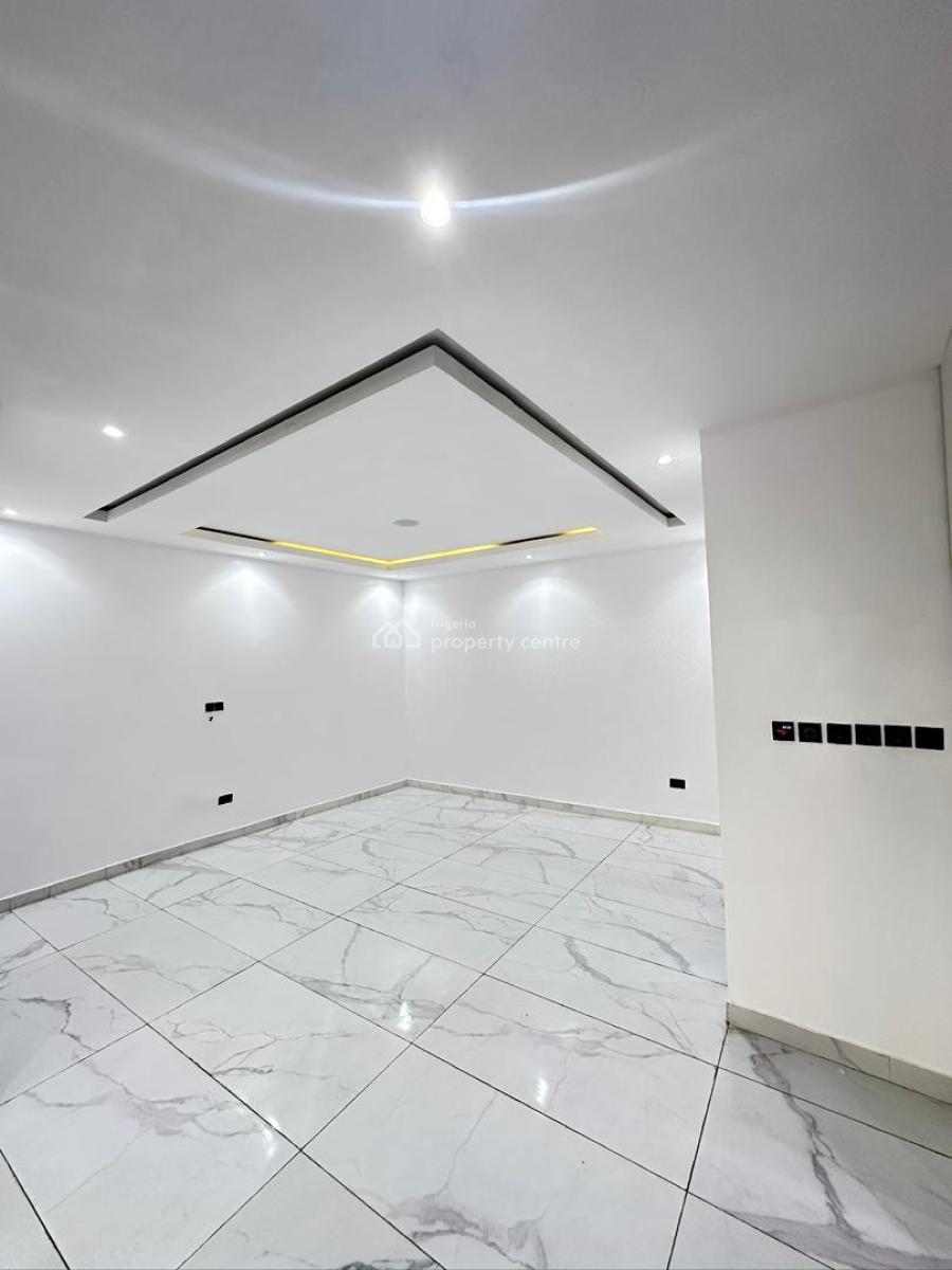 Newly Finished 2 Bedroom Apartment, Lekki Phase 1, Lekki, Lagos, Flat / Apartment for Sale